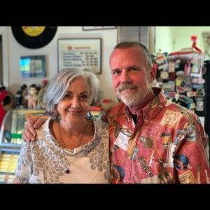 Meet your Posher, Dana